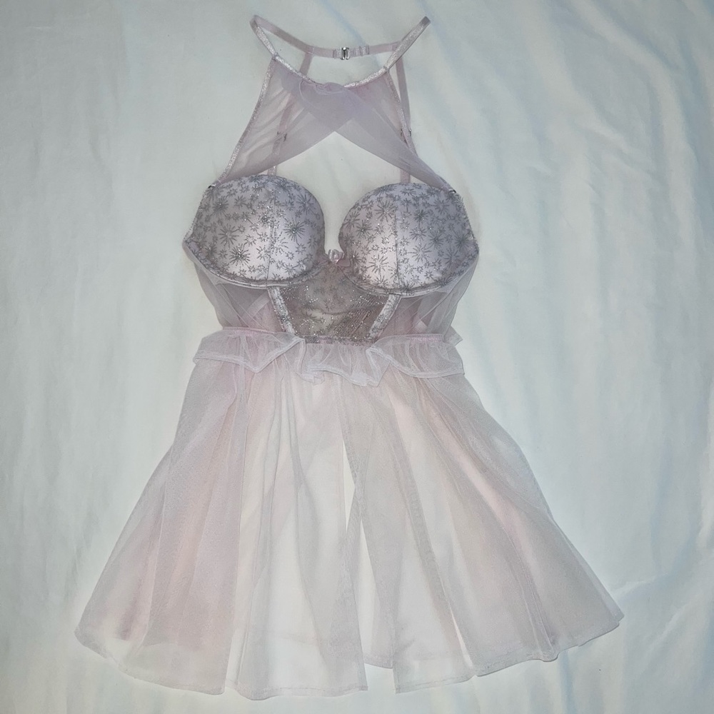 Victoria’s Secret Blush White Pink Chiffon Silver Ruffle Babydoll Chemise 34B